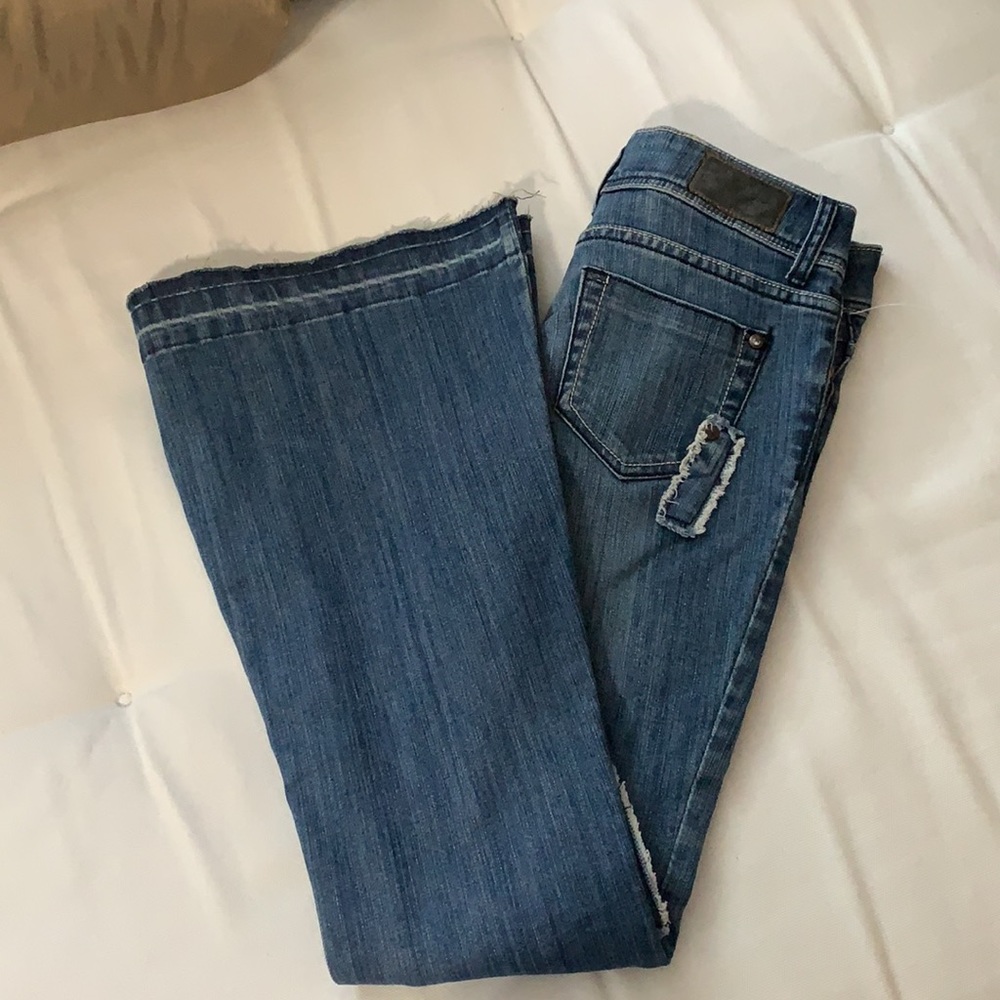 Flare Low Rise Jeans - Picture 4 of 4